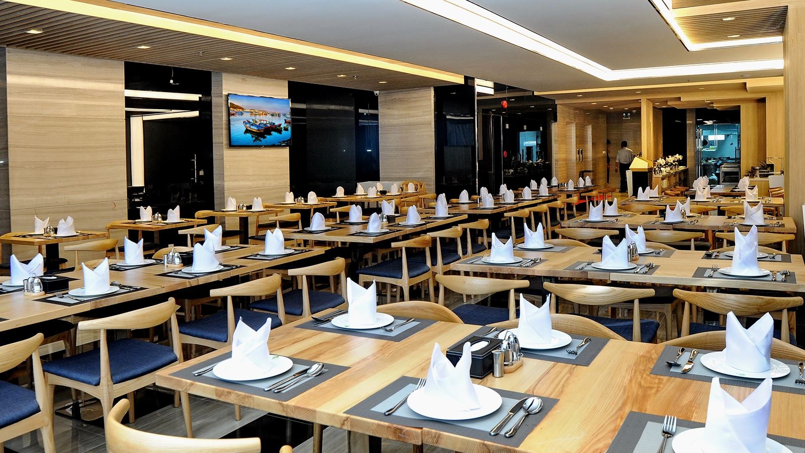 restaurants-yellow-restaurant