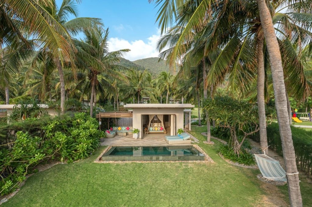 rooms-beachfront-villa