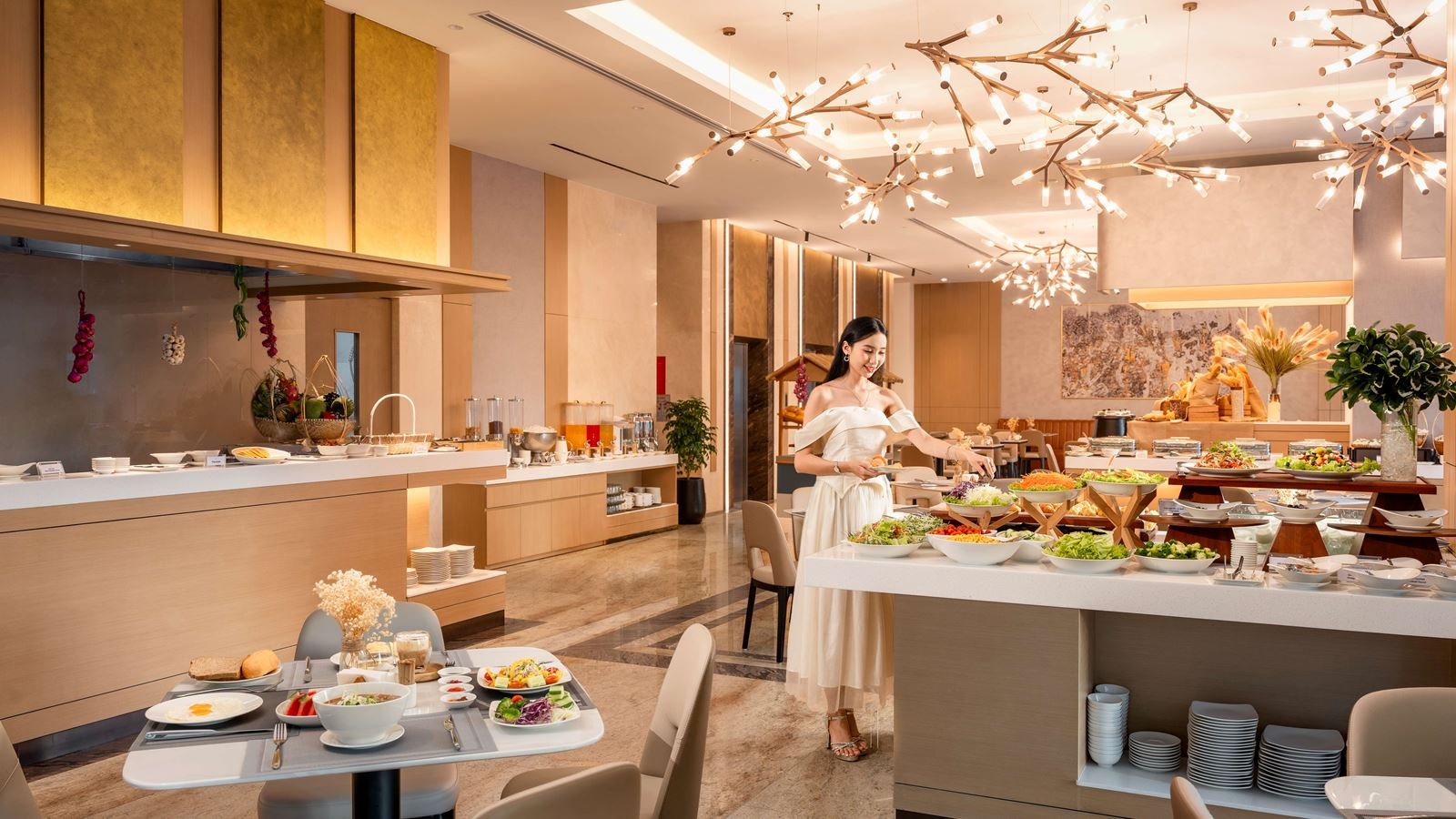 restaurants-lux-restaurant