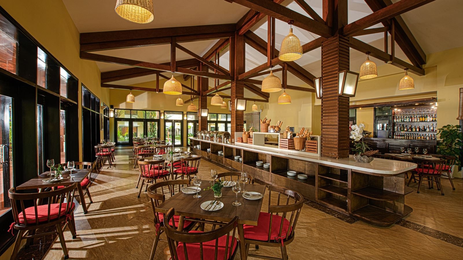 restaurants-restaurant