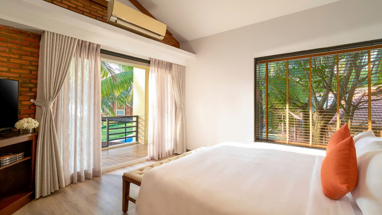 rooms-deluxe-ocean-view-balcony-or-terrace-child-without-extra-bed