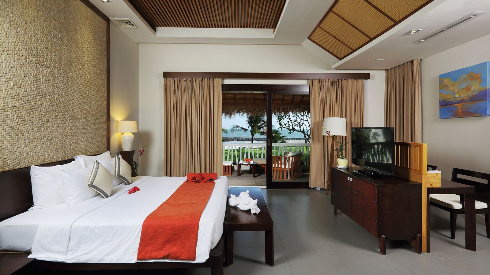 rooms-beachfront-bungalow