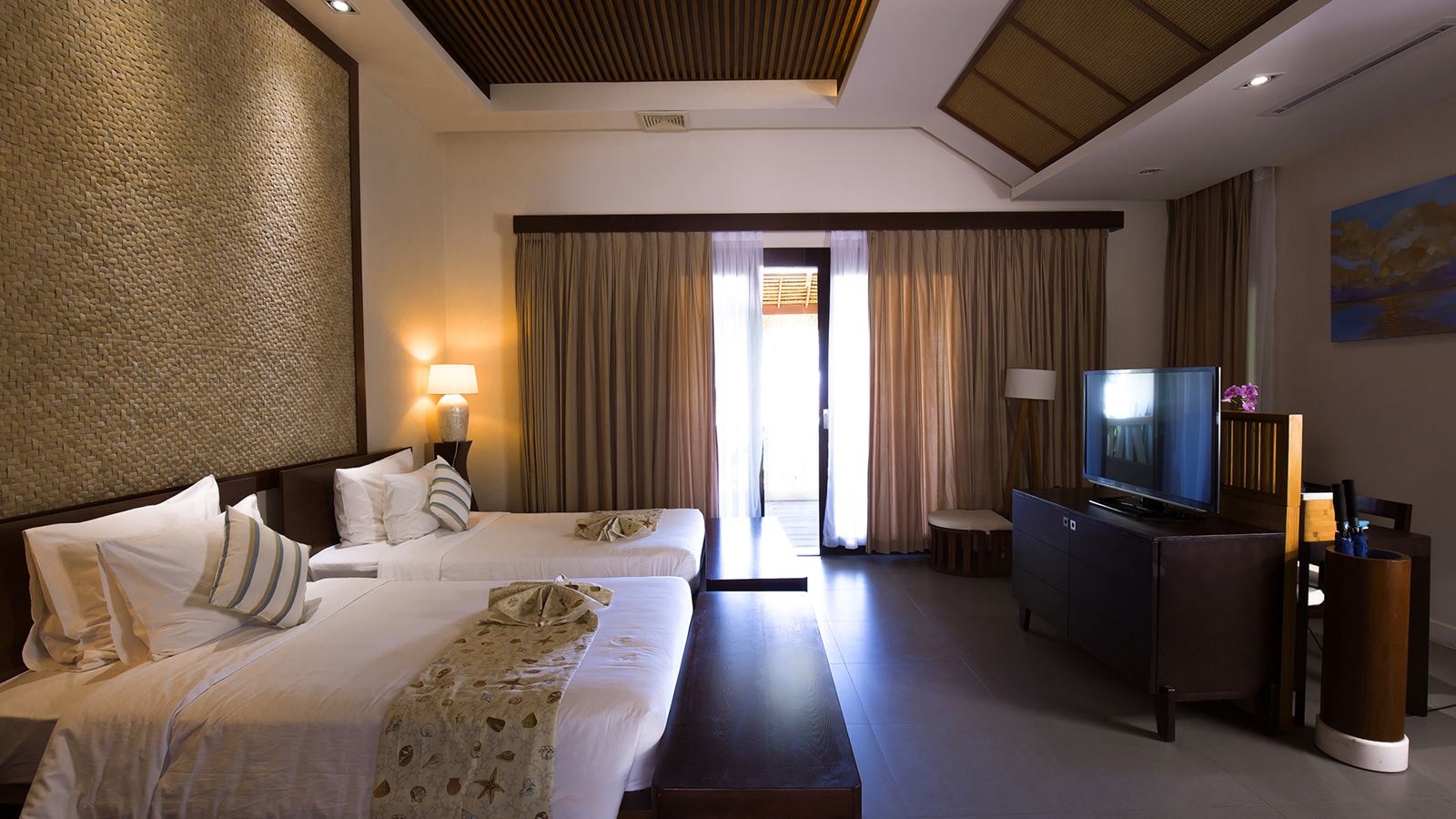 rooms-bungalow-garden-view