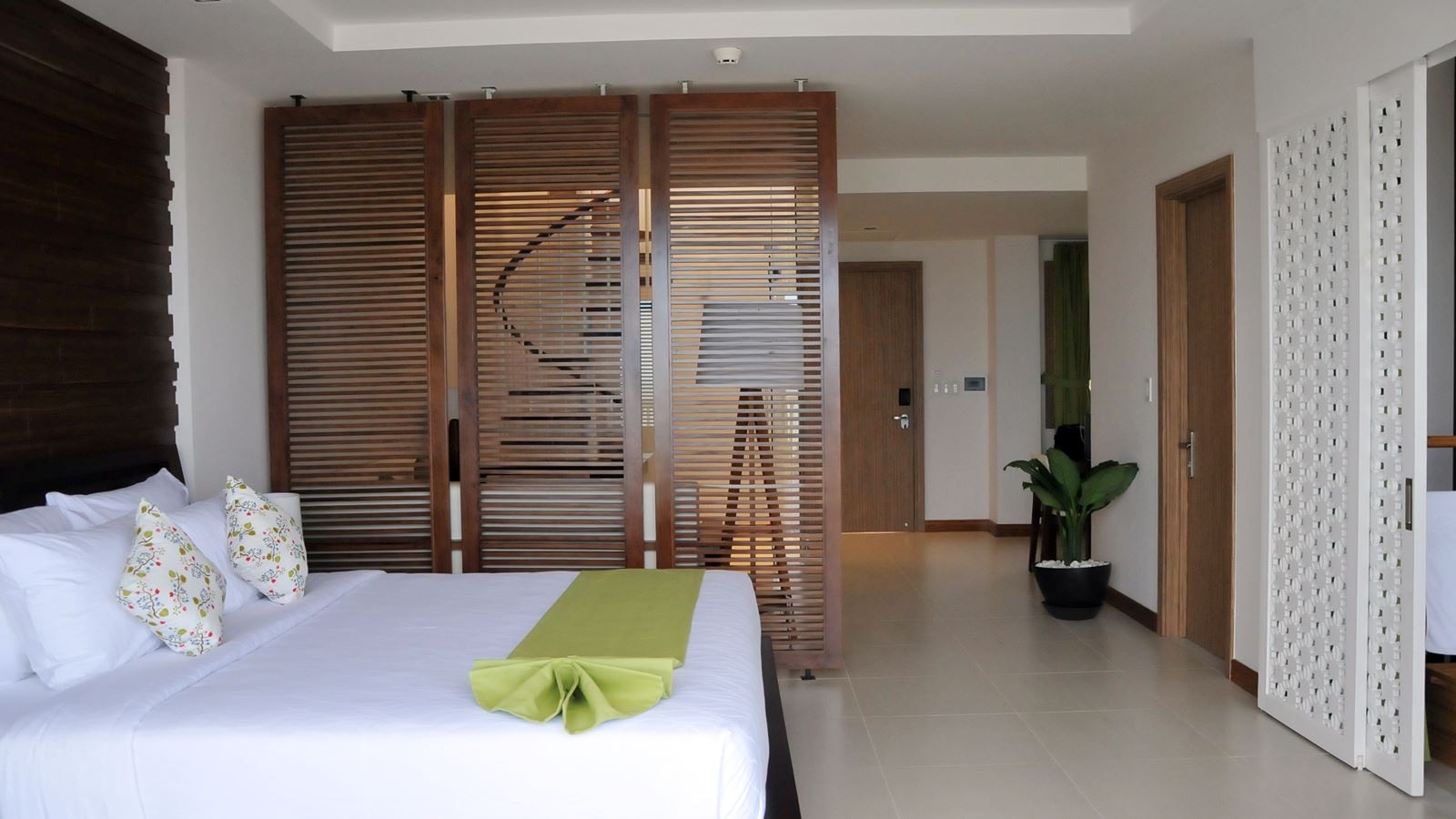 rooms-verde-condo-with-garden-view