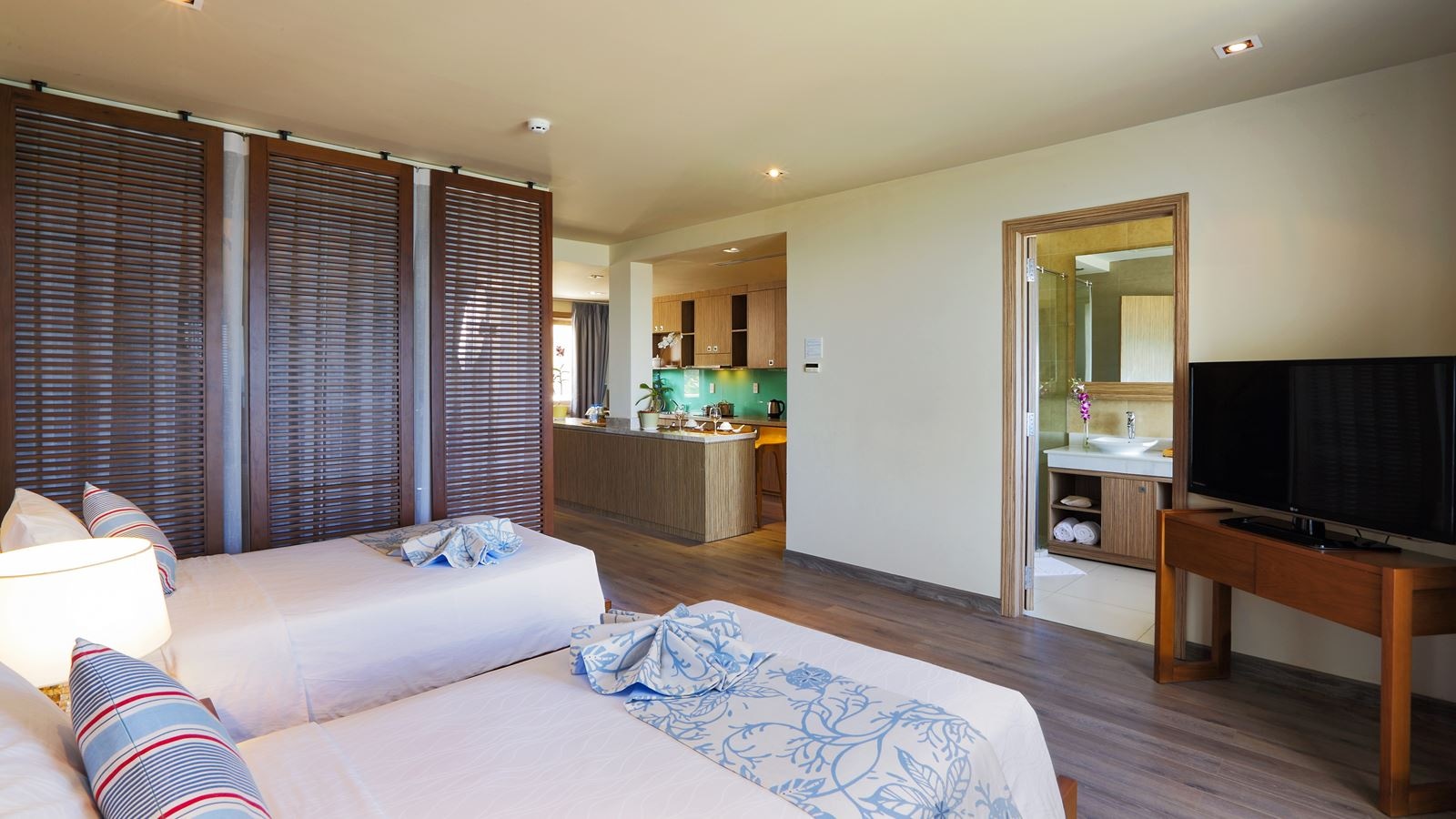 rooms-duplex-family-suite-2-bedrooms-ocean-view