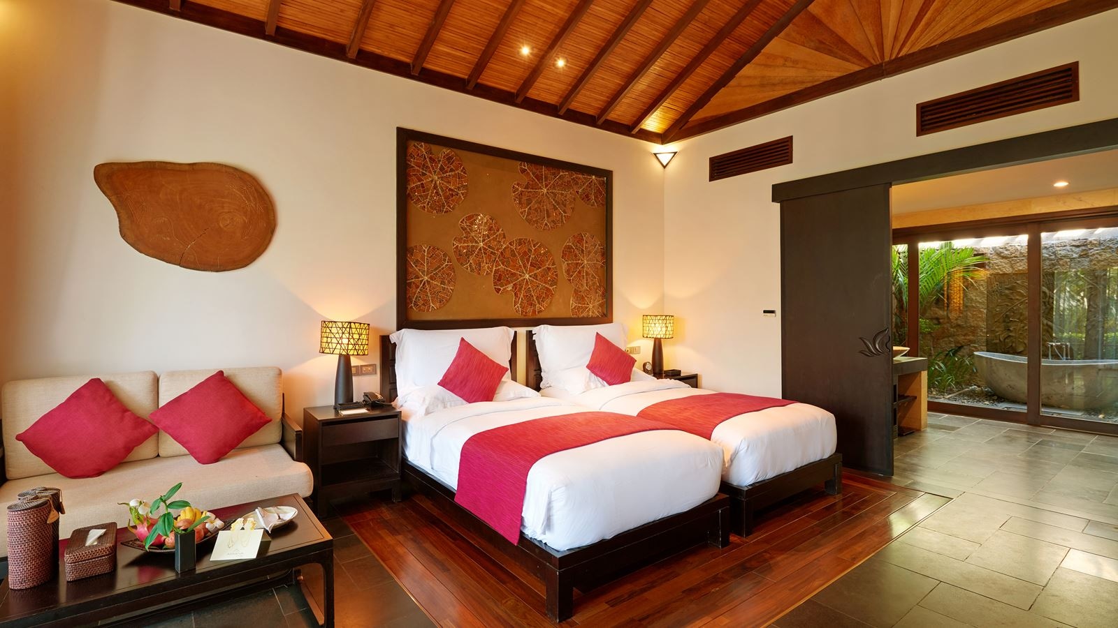 rooms-premier-deluxe-villa-gardenview