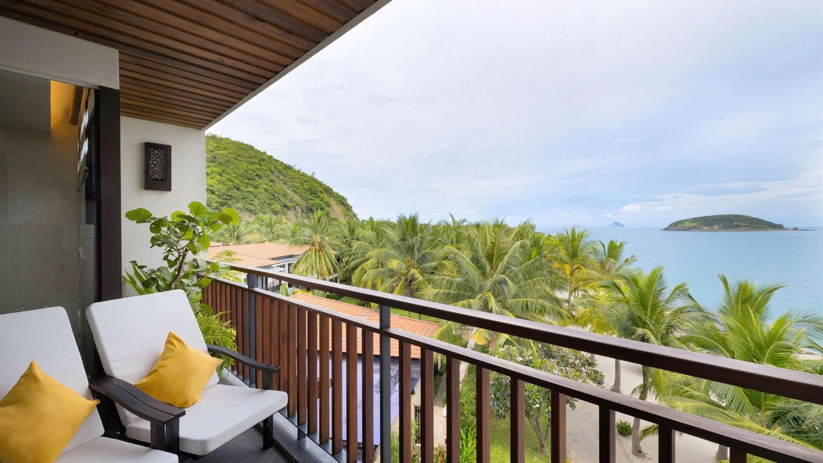 rooms-family-2-bedroom-oceanview