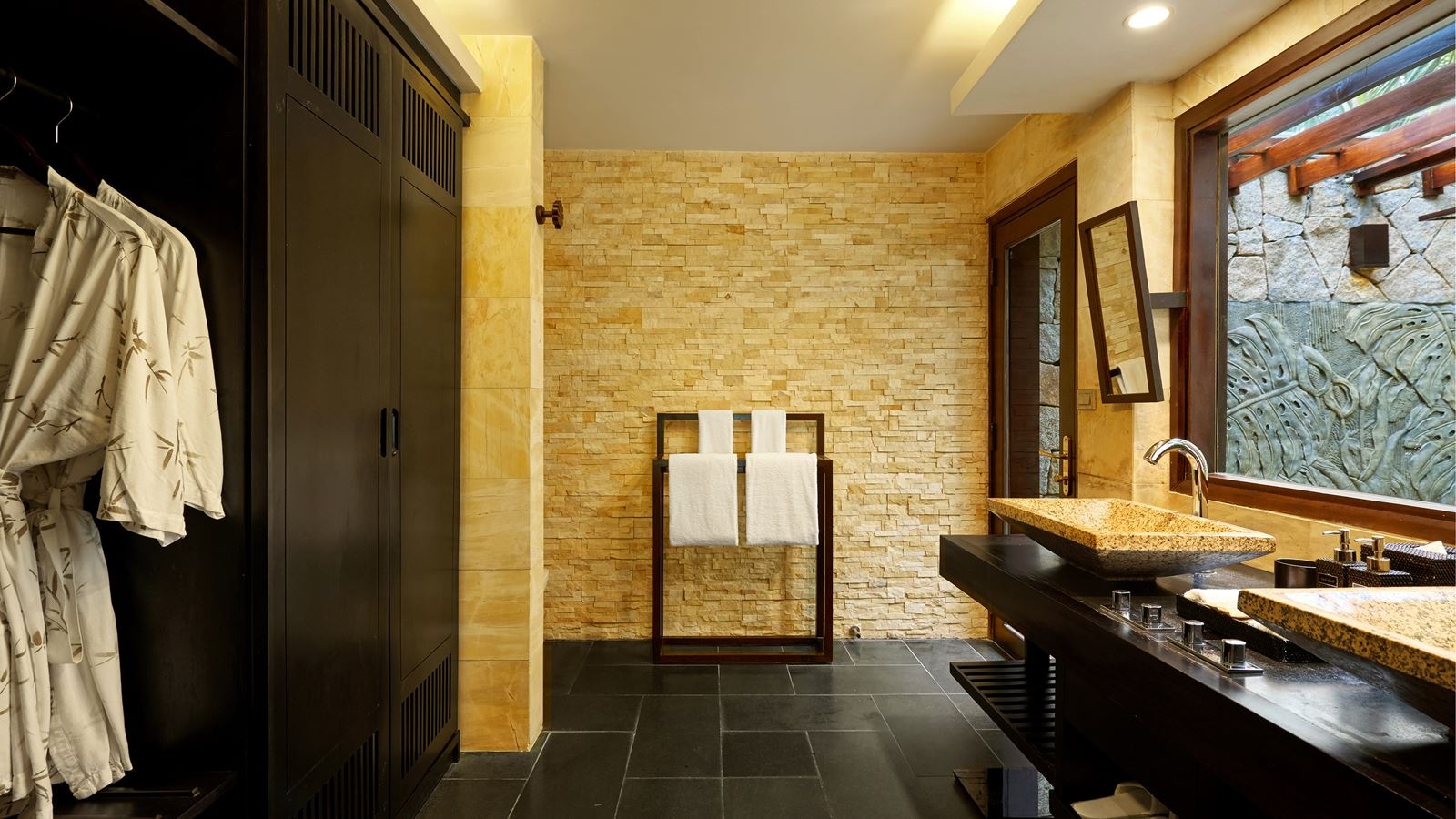 rooms-signature-deluxe-villa-oceanview