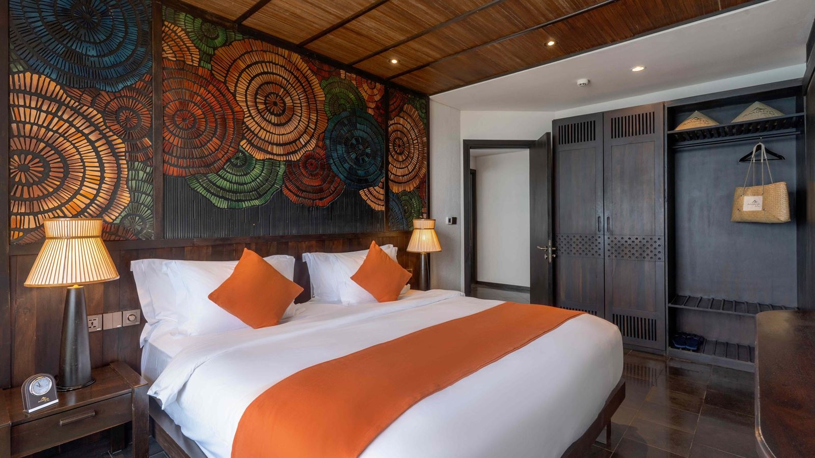 rooms-family-suite-2bedroom-ocean-view