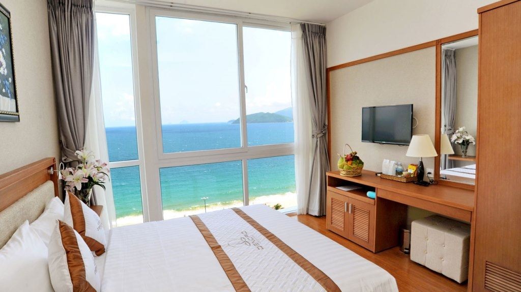 rooms-senior-deluxe-seaview