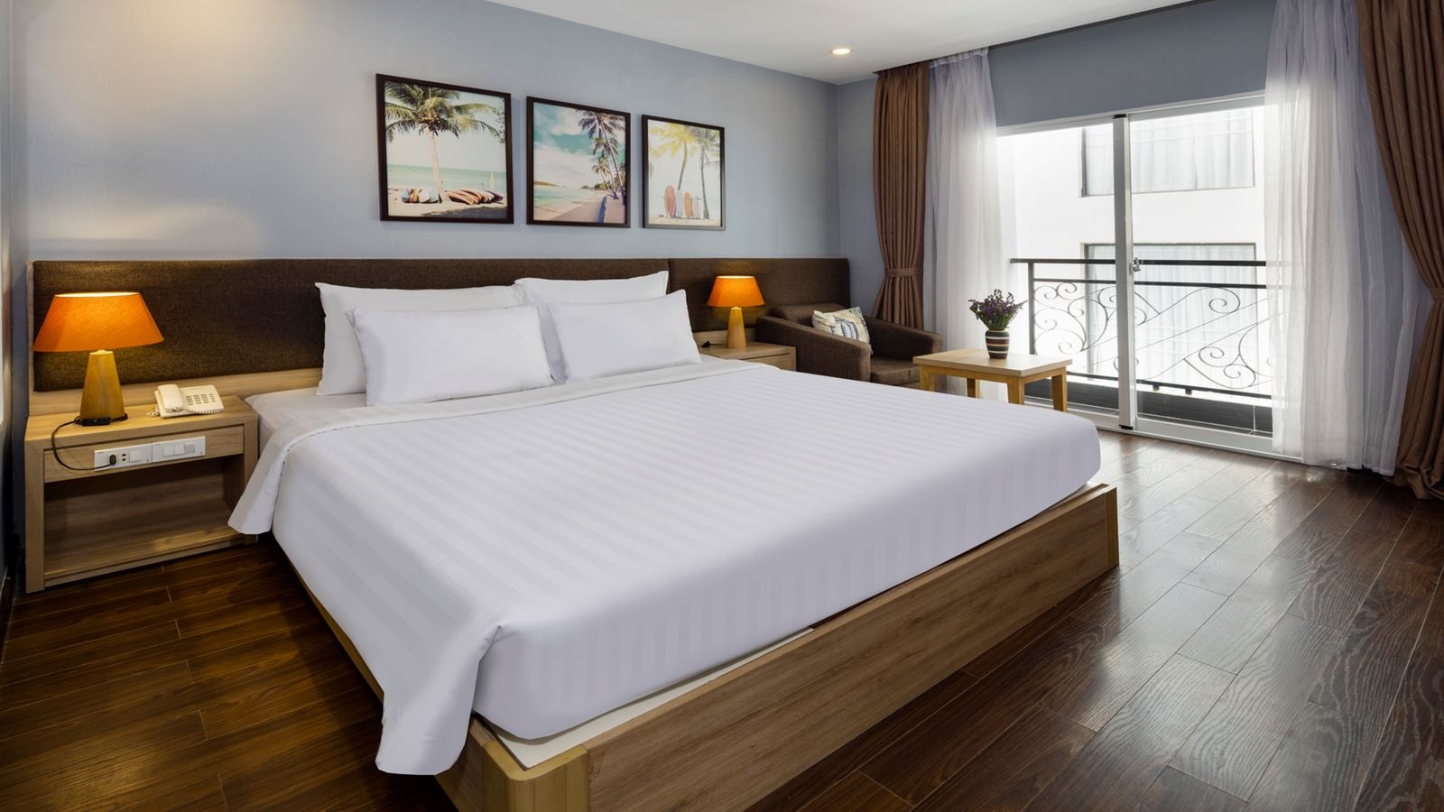 rooms-room-deluxe-city-view-with-balcony-child-without-extra-bed