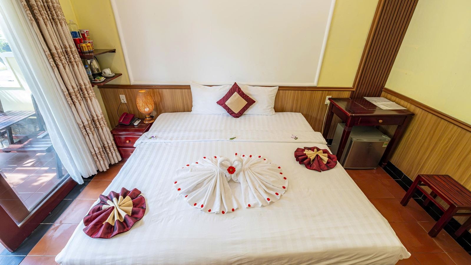 rooms-bungalow-superior-garden-view-with-terrace