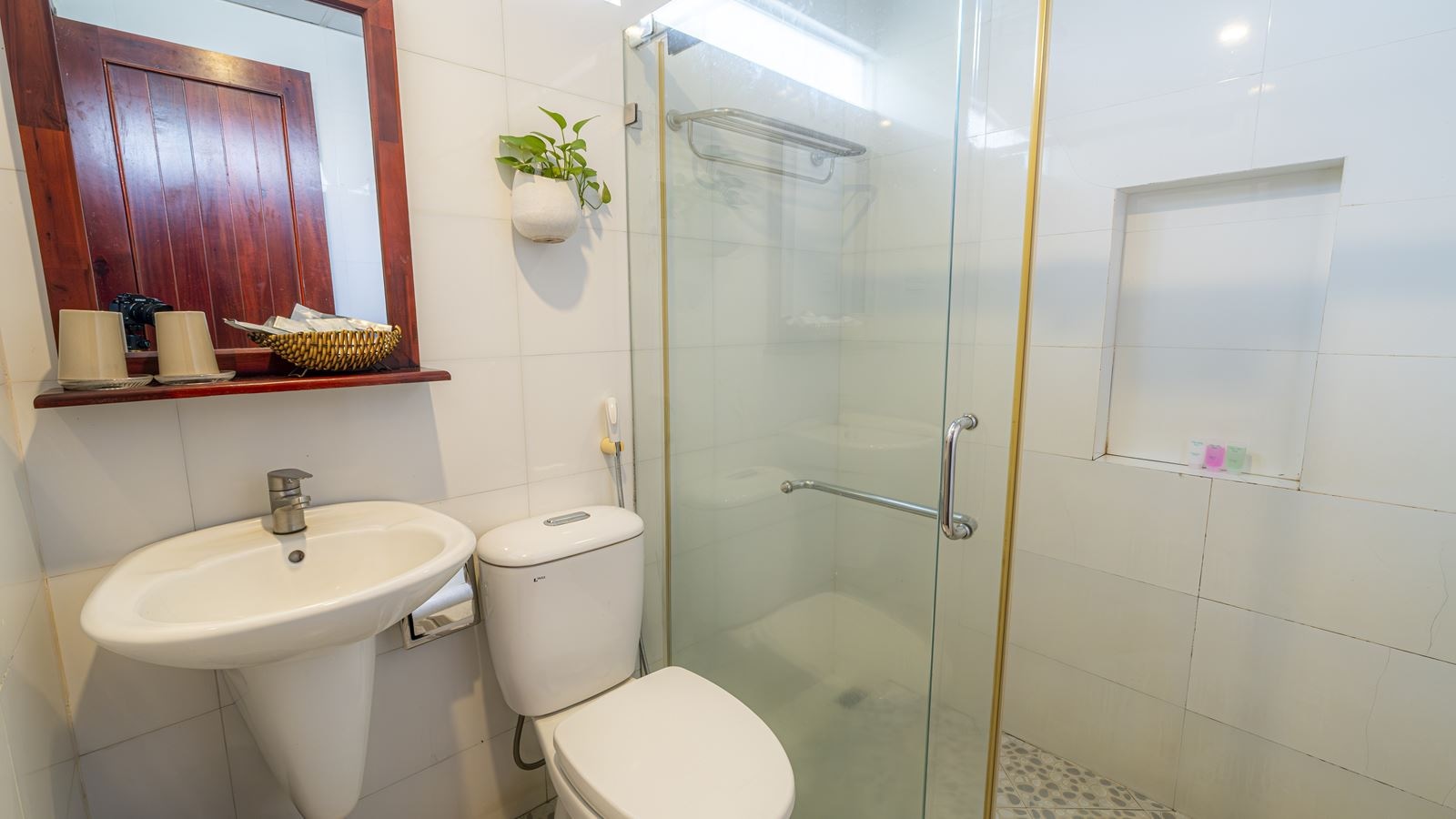 rooms-bungalow-pool-front-garden-view-with-terrace