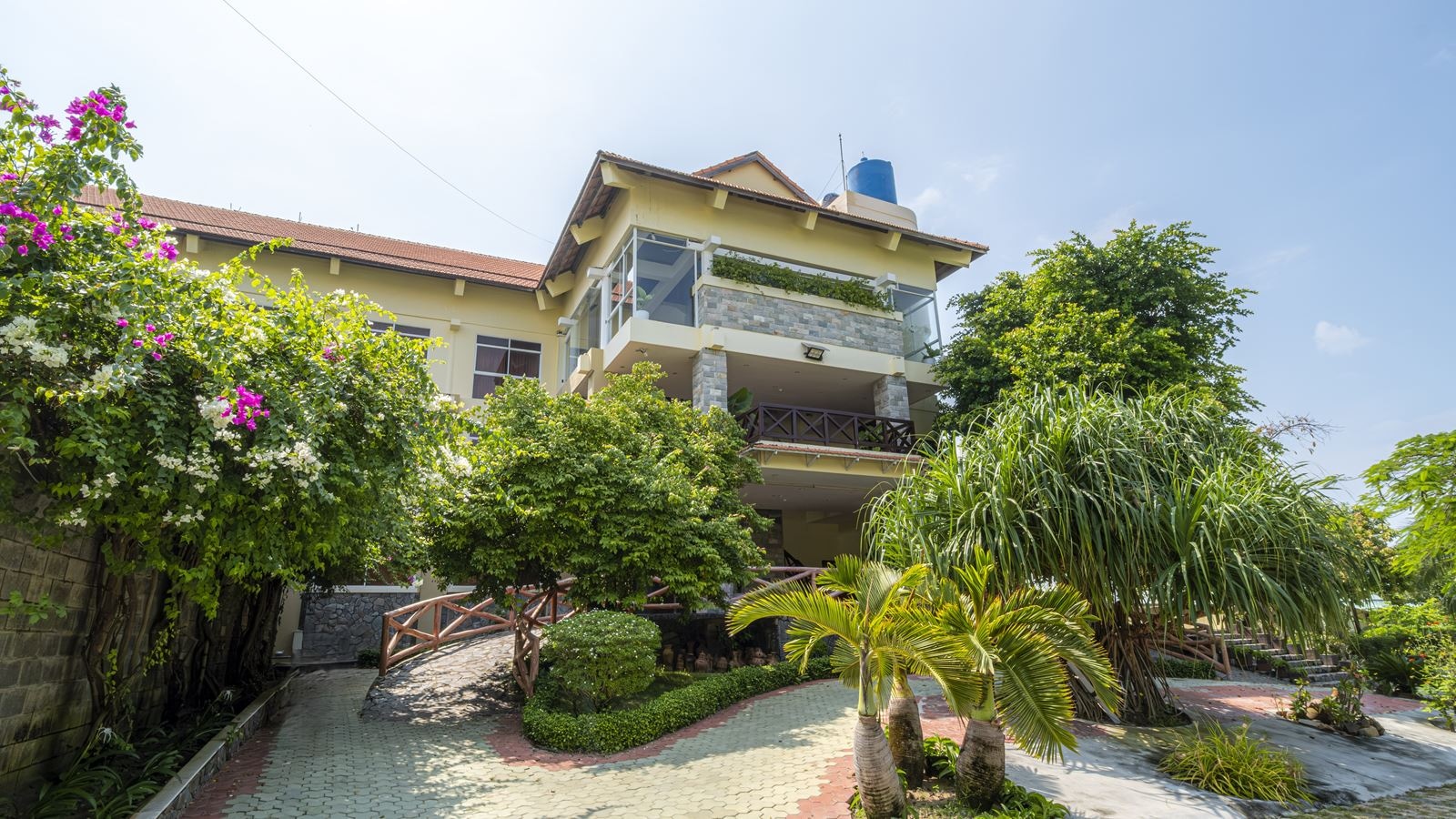 general-main-building