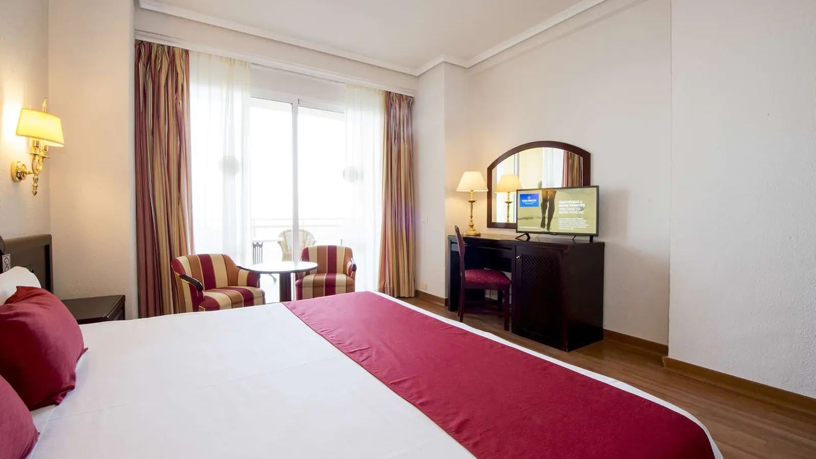 rooms-standard-balcony-or-terrace