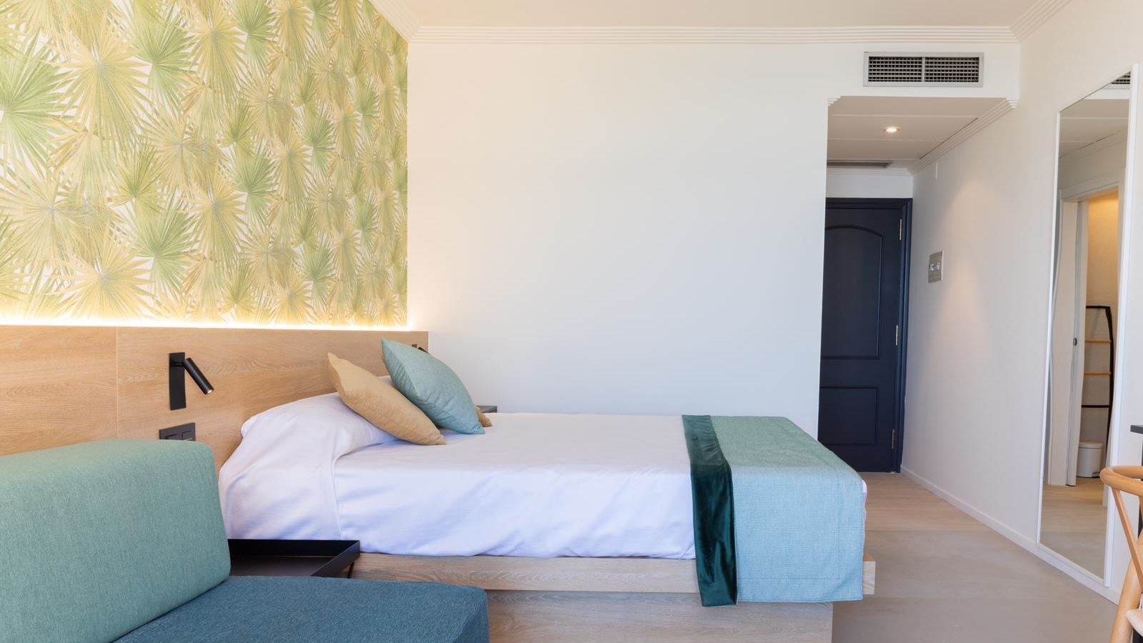 rooms-double-standard-room-balcony-or-terrace