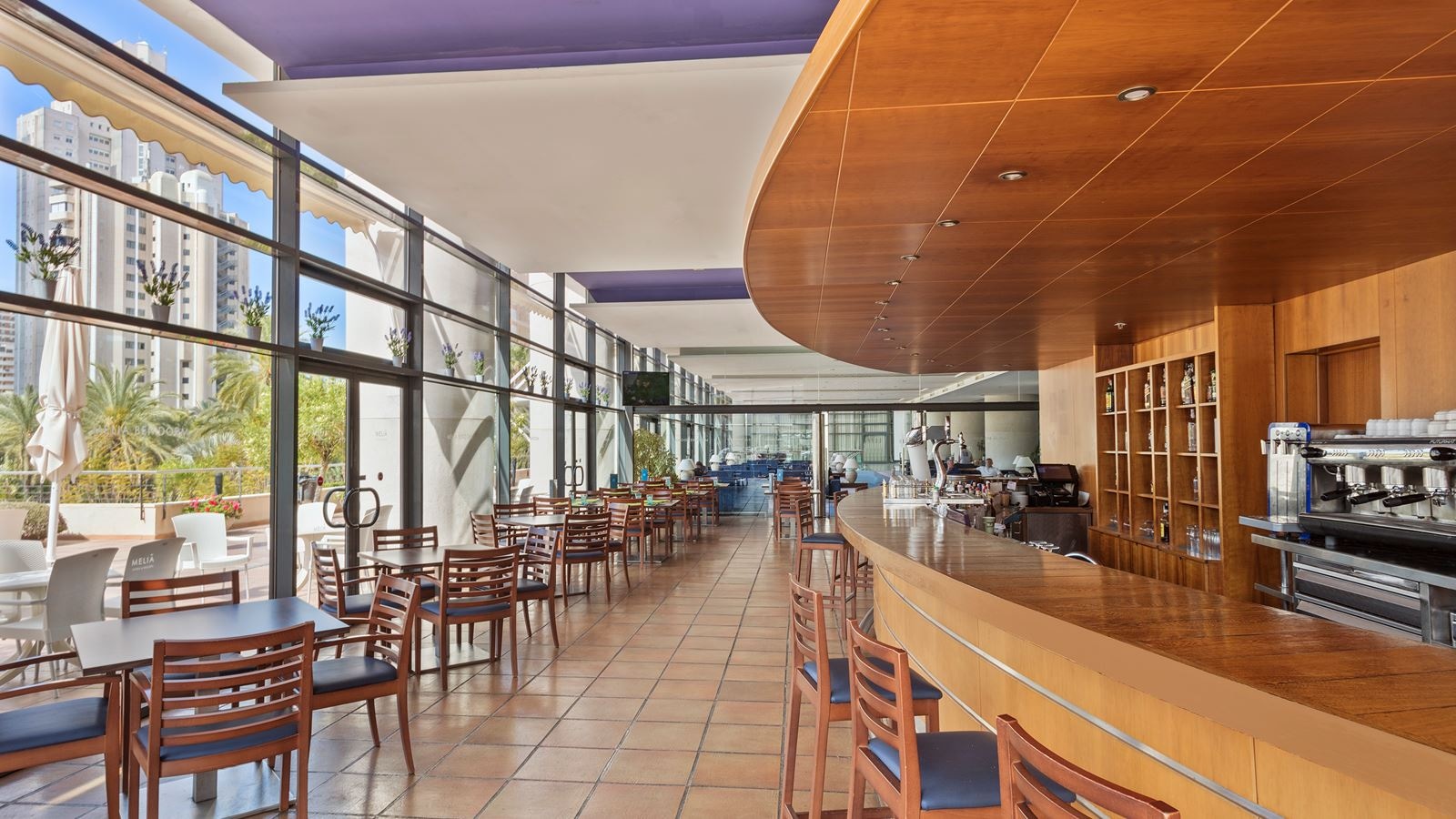 bars-main-bar