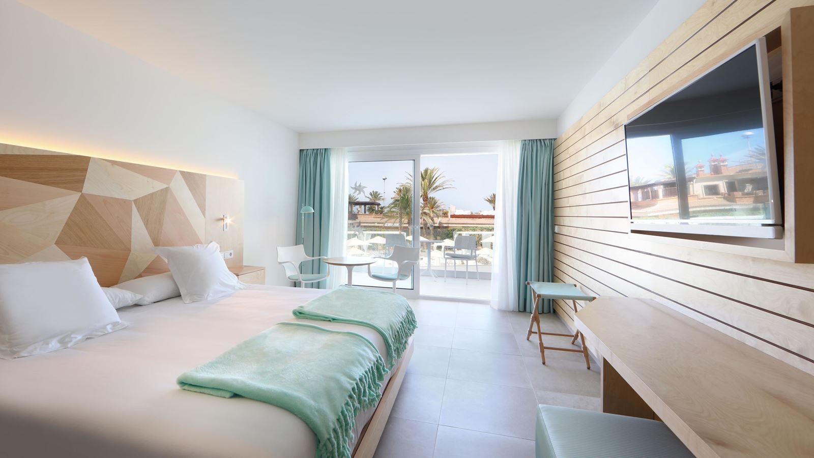 rooms-family-sea-view