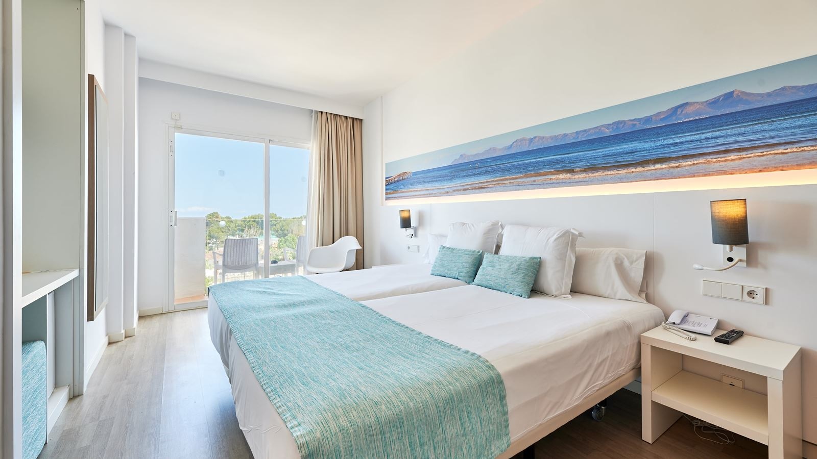 rooms-double-room-balcony-or-terrace