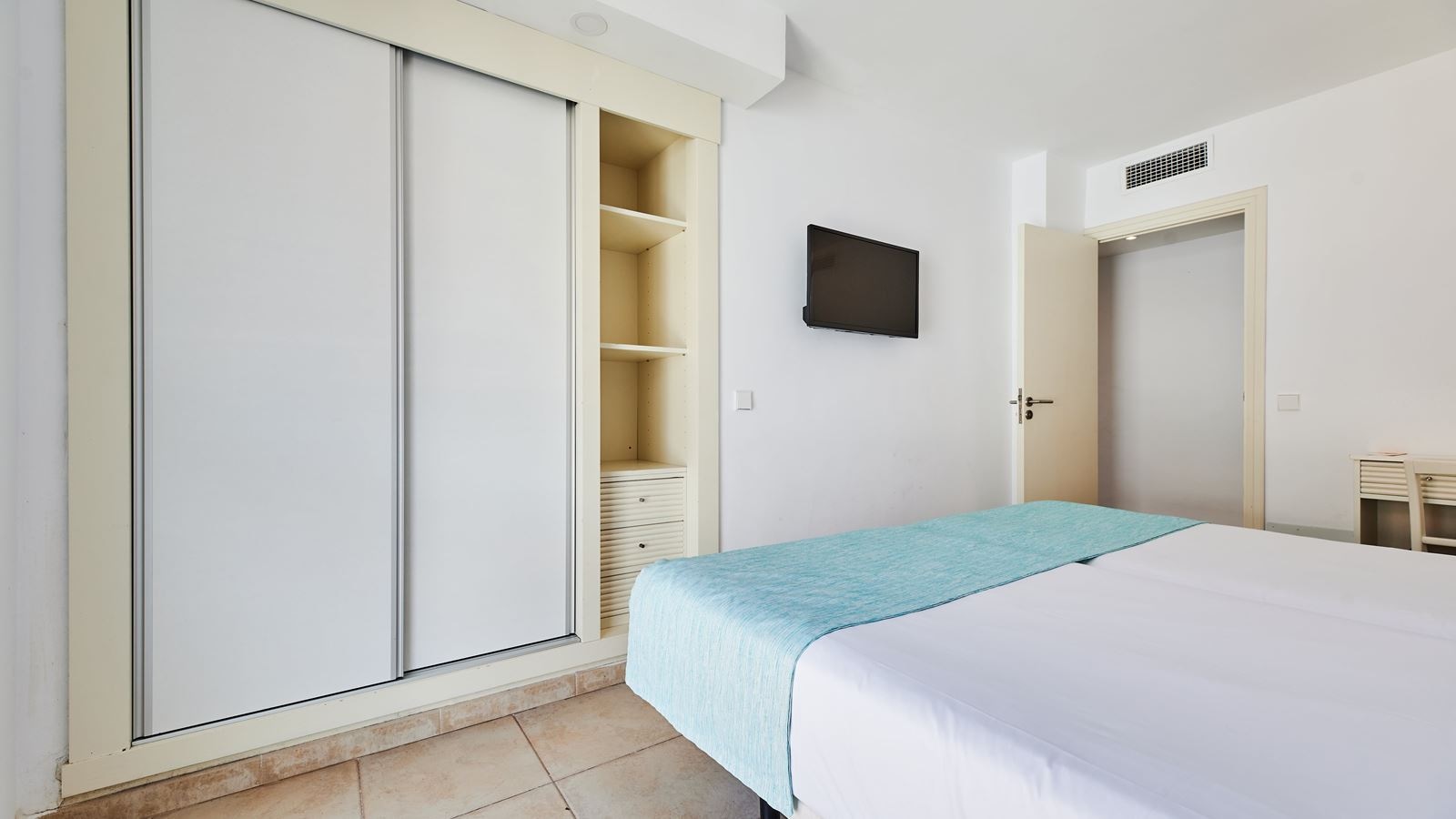 rooms-1-bedroom-apartment