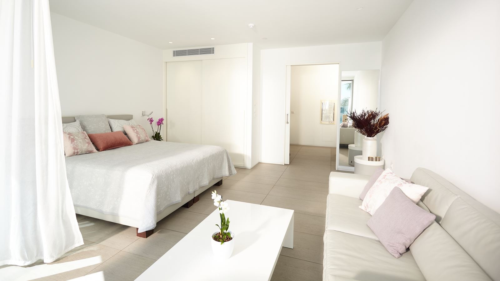 rooms-studio-divinity-xs