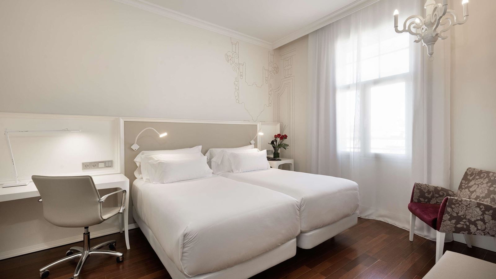 rooms-double-single-use-superior-with-views