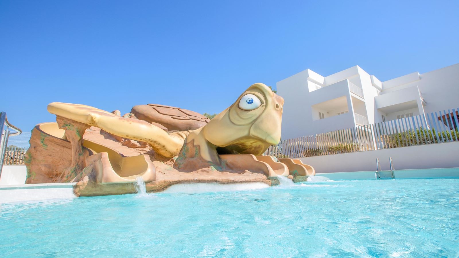 pools-outdoor-childrens-pool