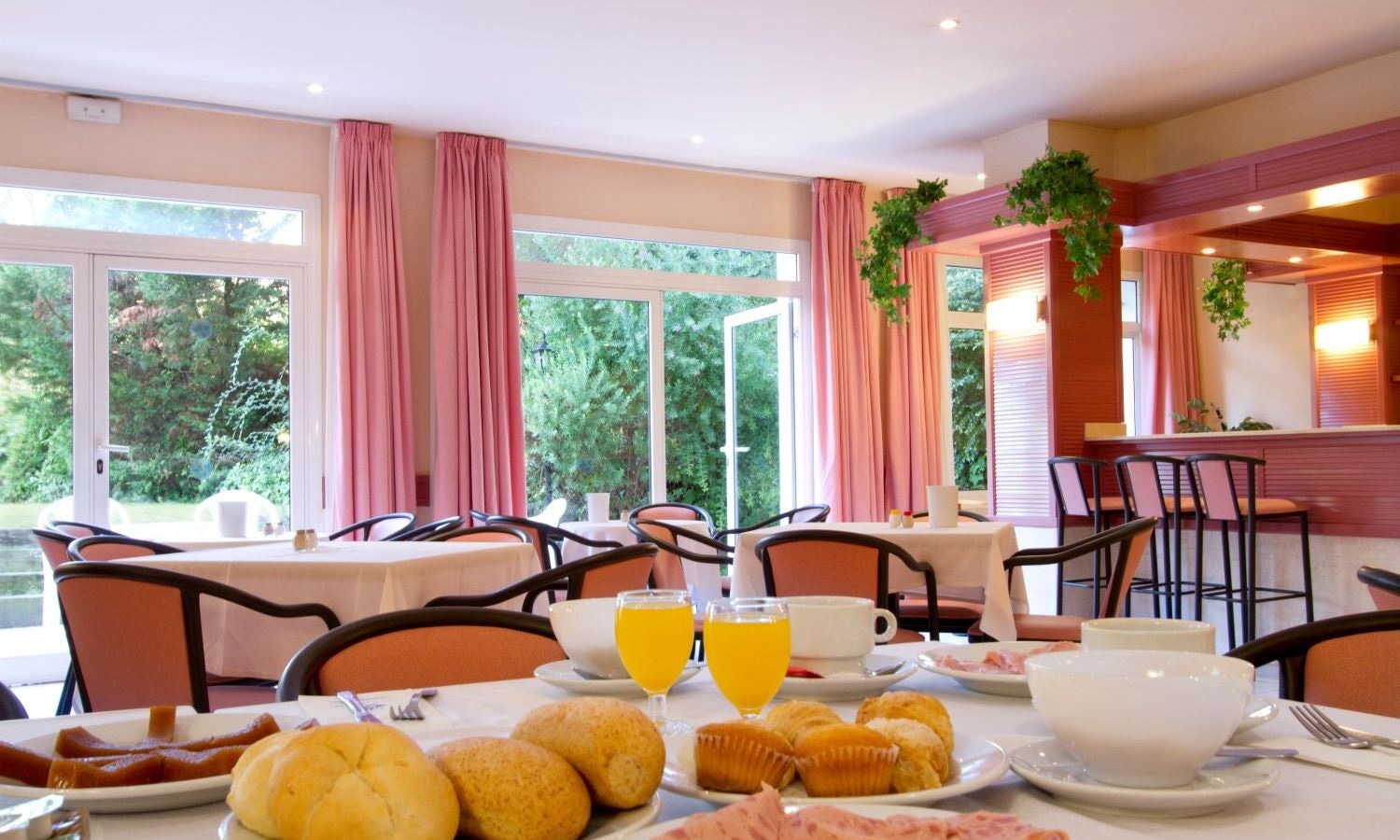 restaurants-main-restaurant