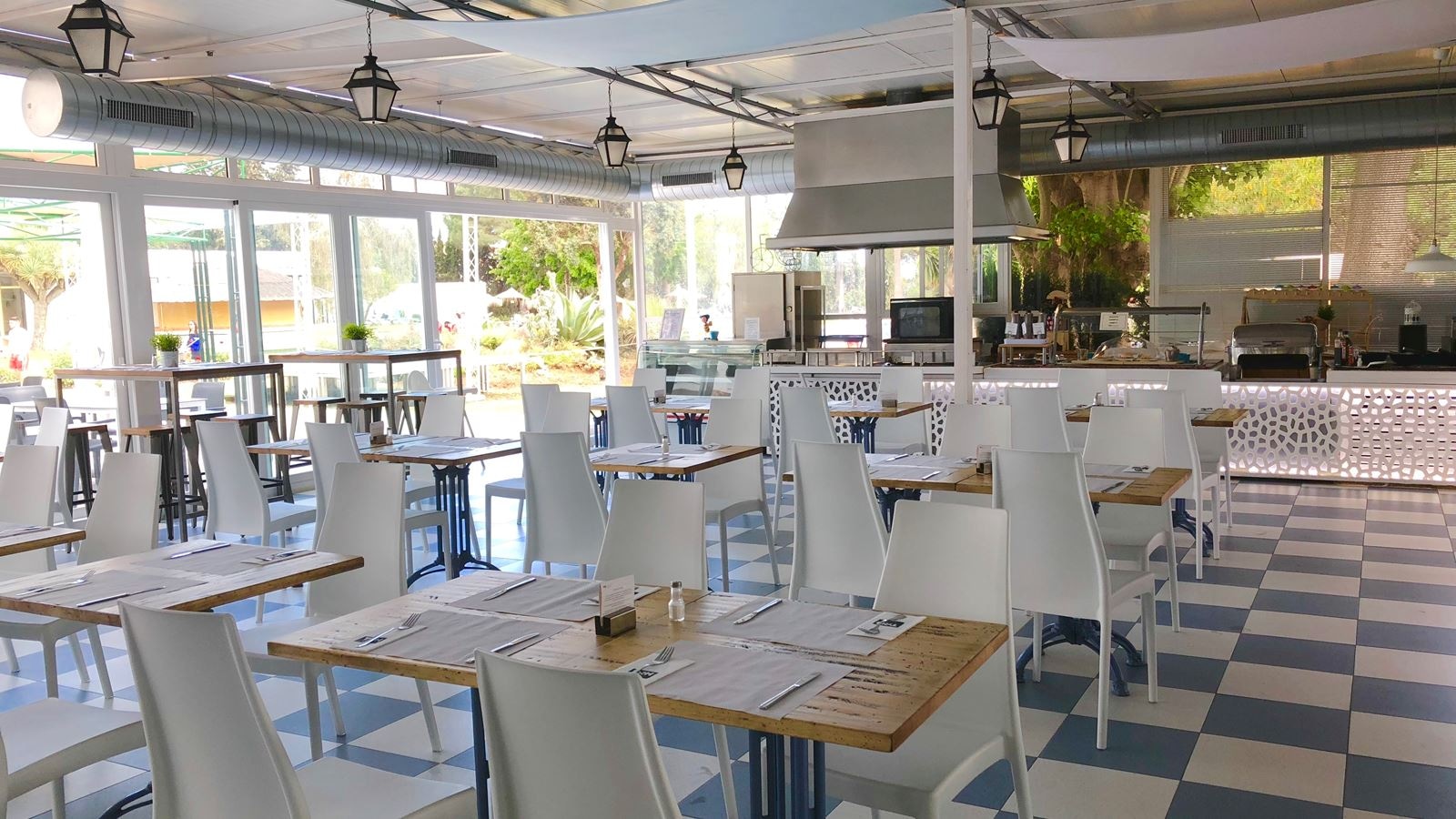 restaurants-restaurants