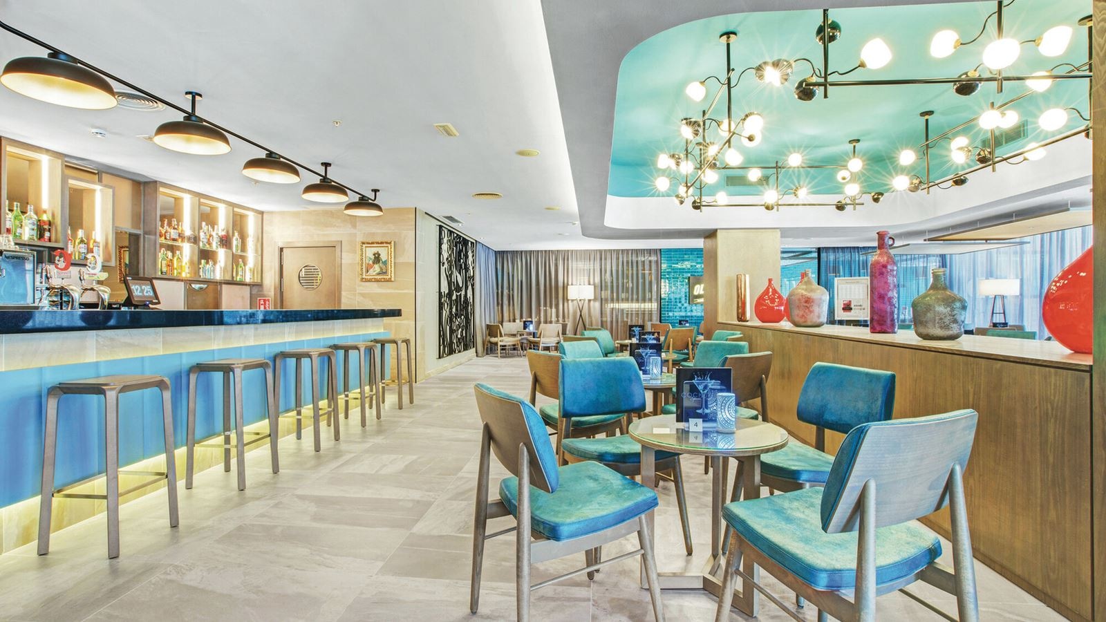 restaurants-lobby-snack-bar