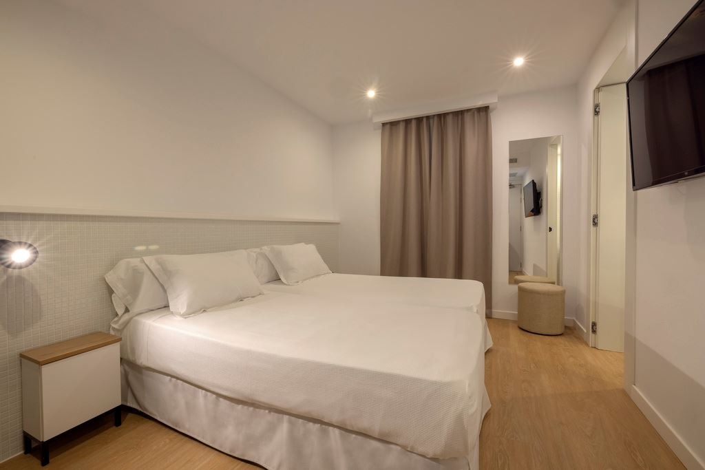 rooms-room-double-economy