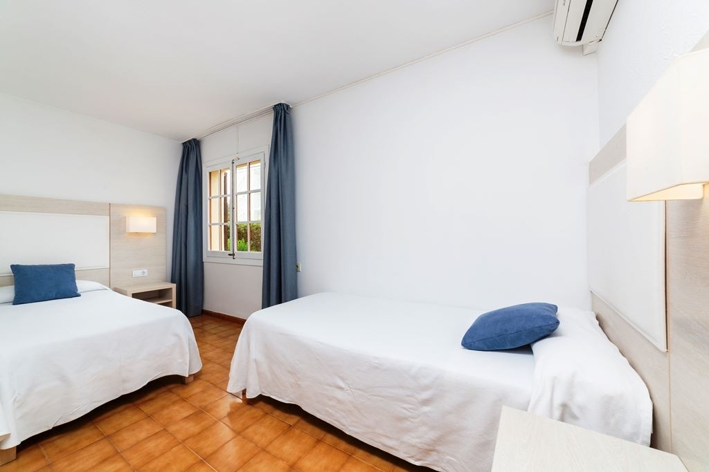 rooms-apartment-2-bedrooms