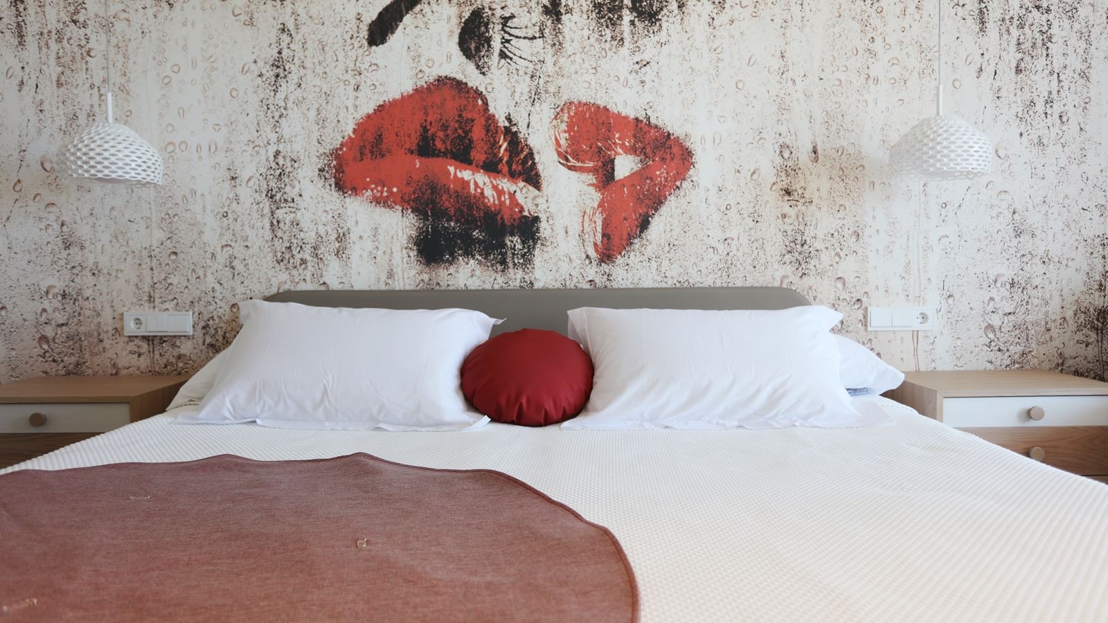 rooms-double-room-with-jacuzzi-with-balcony-or-terrace