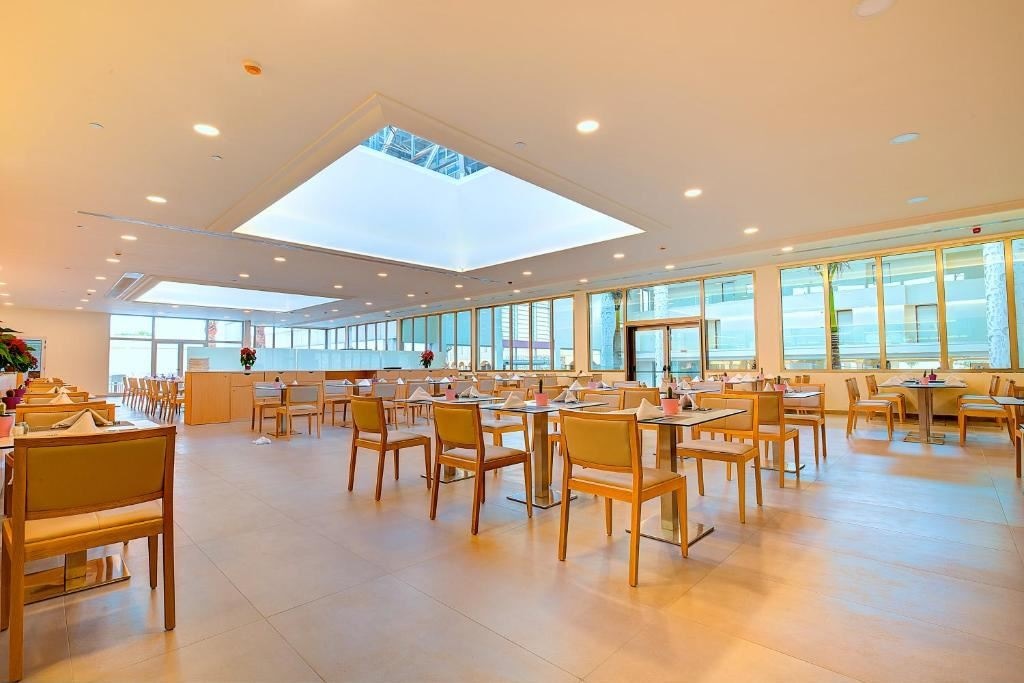 restaurants-buffet-restaurant