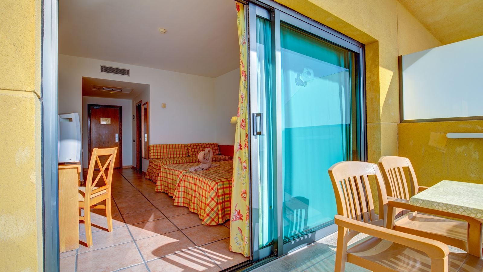 rooms-twin-economy-standard