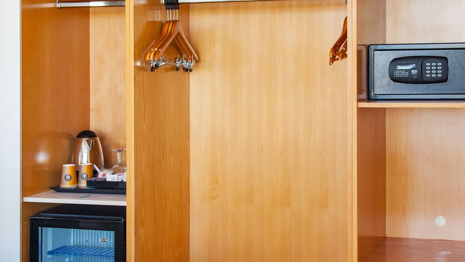 rooms-dsty-double-standard-yield