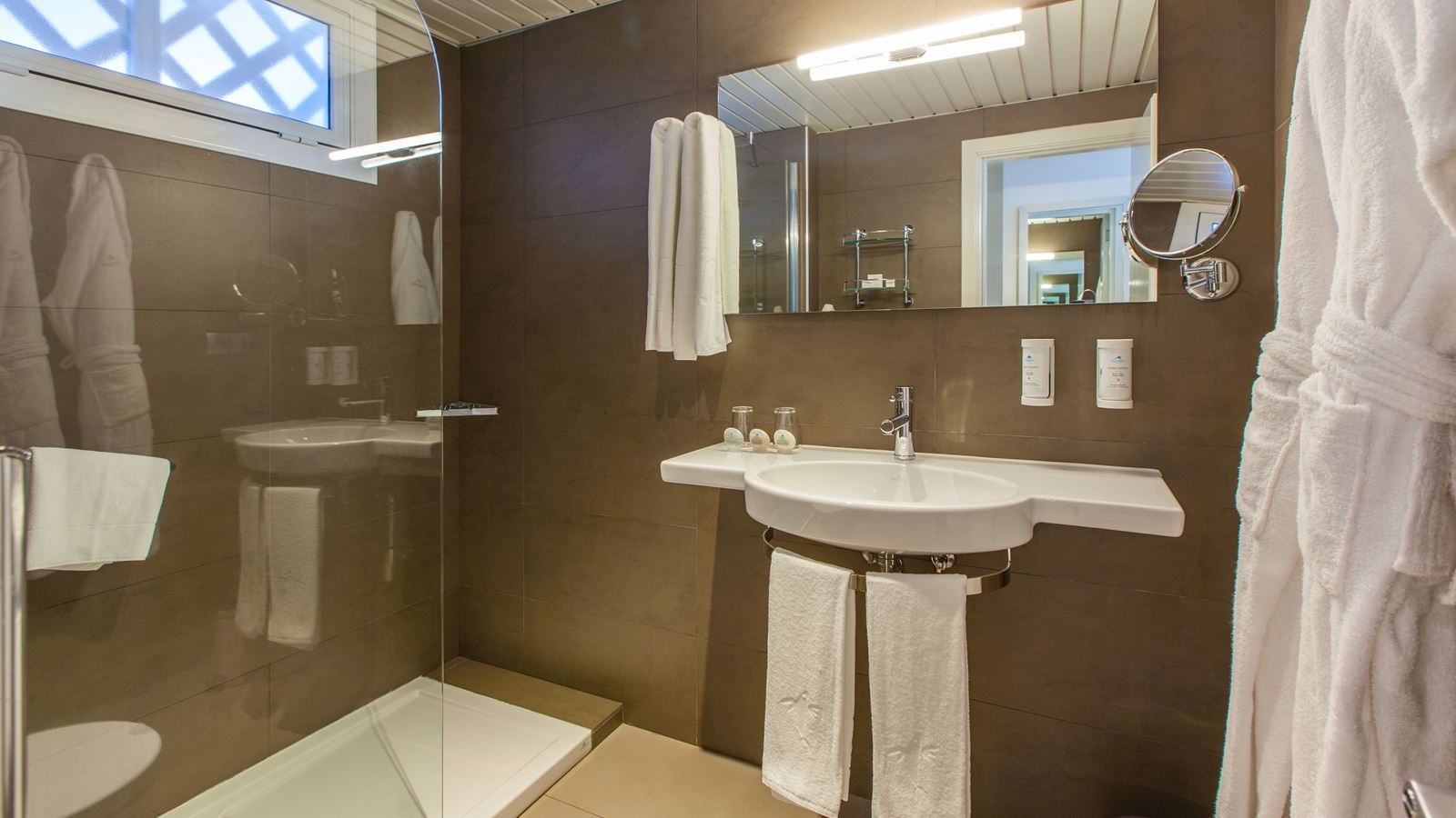 rooms-jus-junior-suite-with-balcony