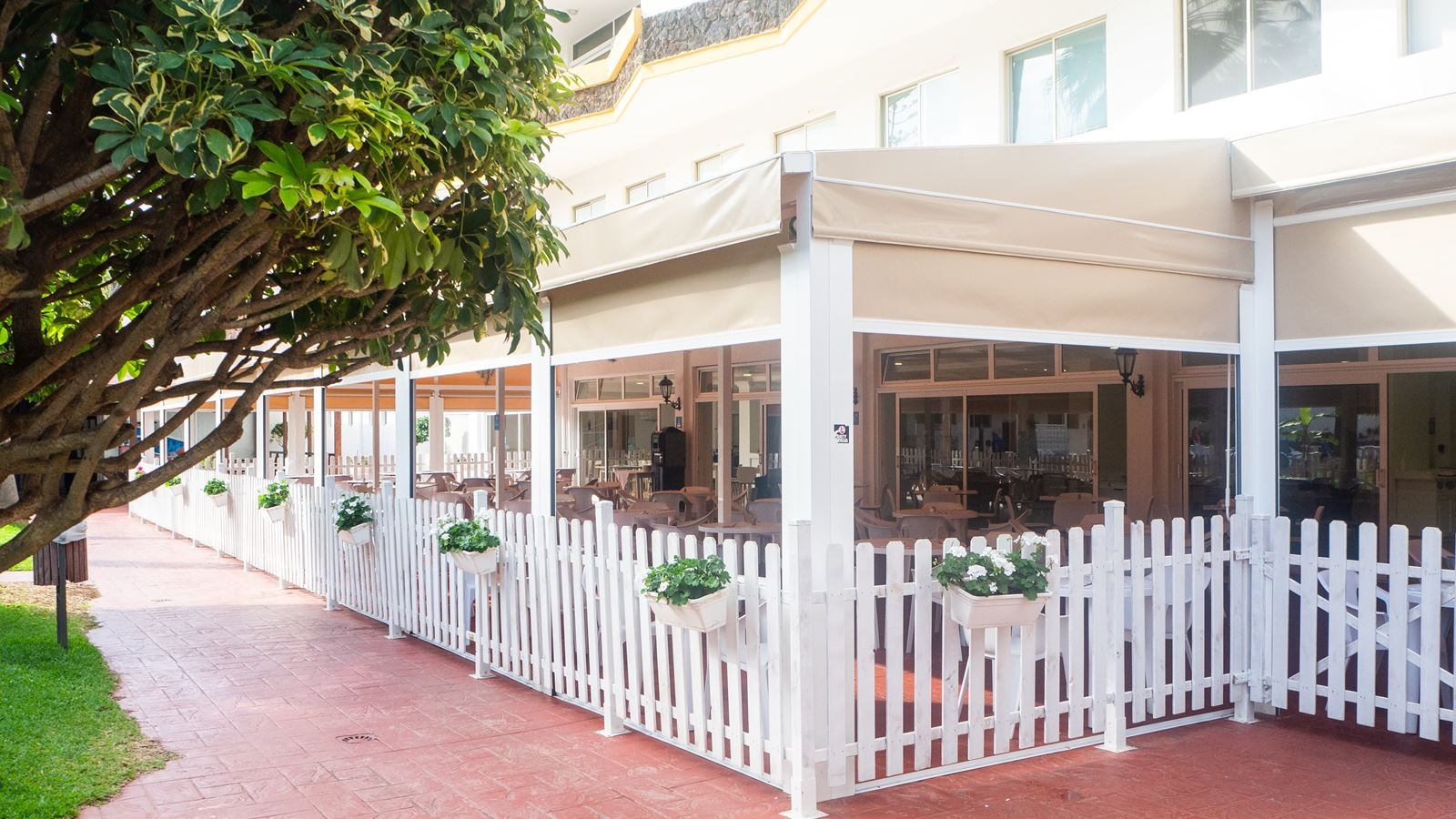 restaurants-restaurants