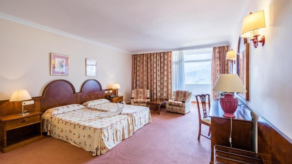 rooms-double-standard-room-mountainview