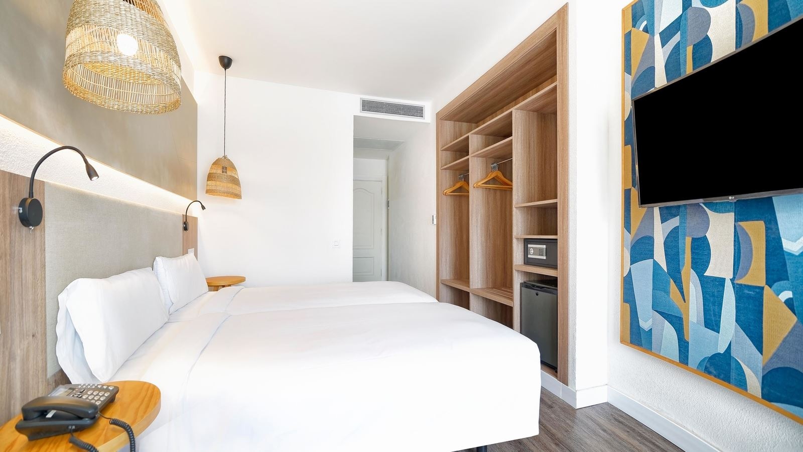 rooms-standard-room-garden-view-with-balcony-or-terrace