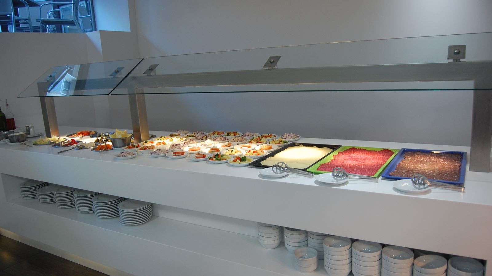 restaurants-restaurant