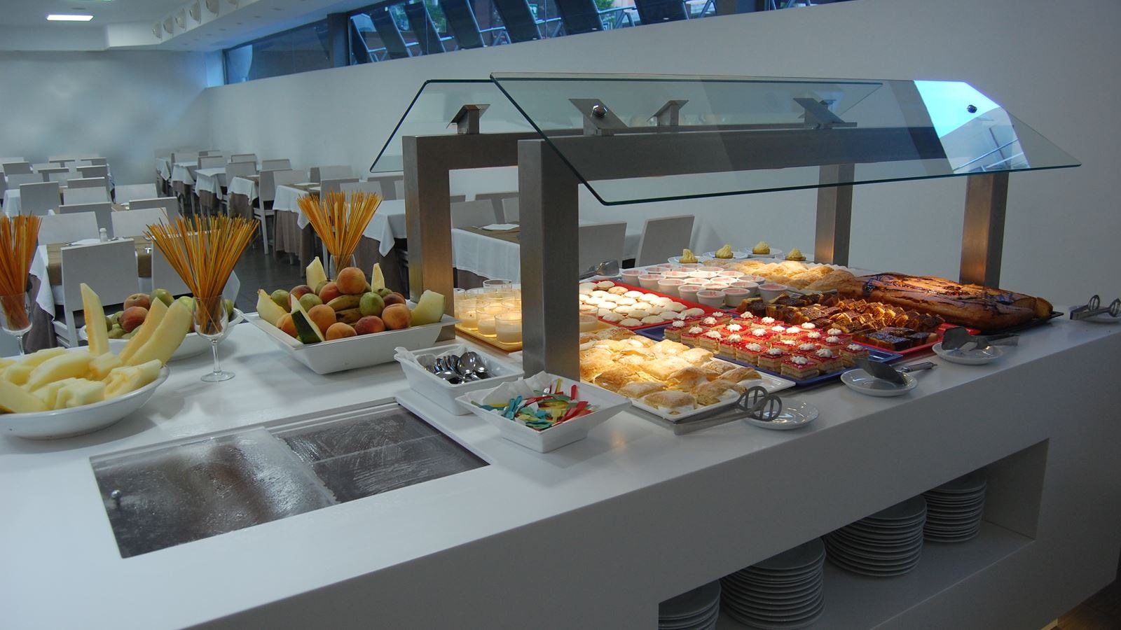 restaurants-restaurant