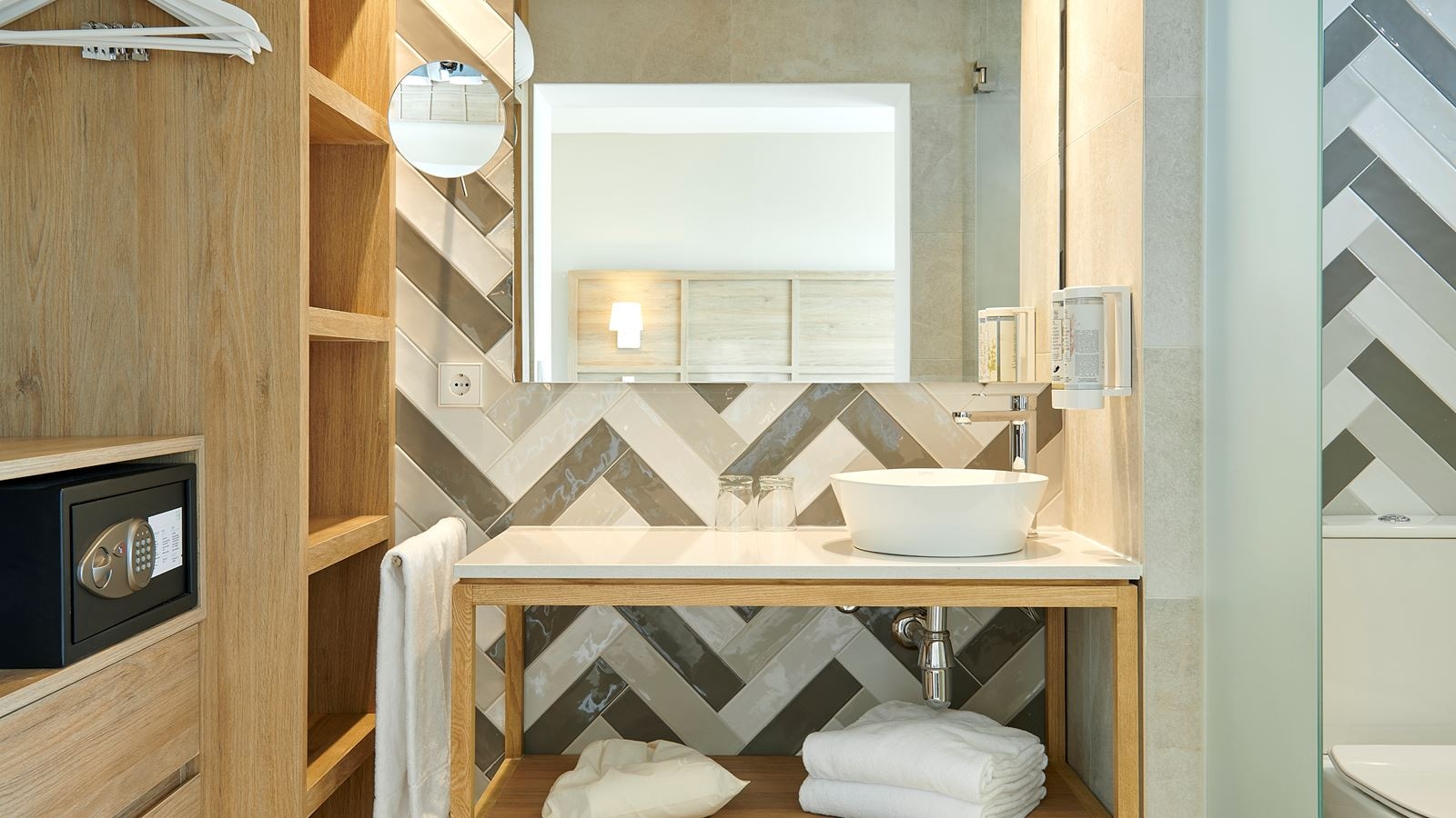 rooms-double-basic-a