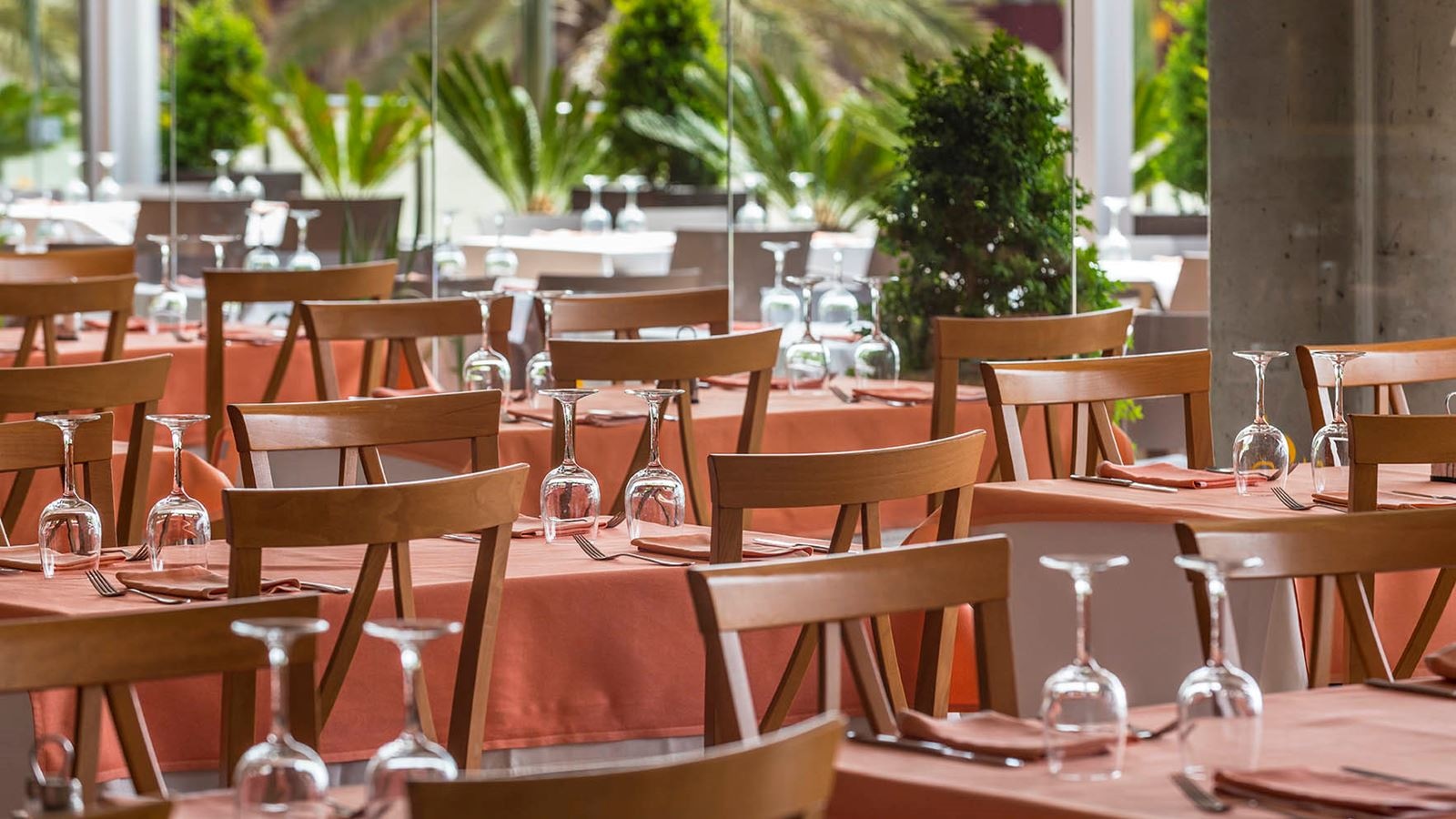 restaurants-main-restaurant