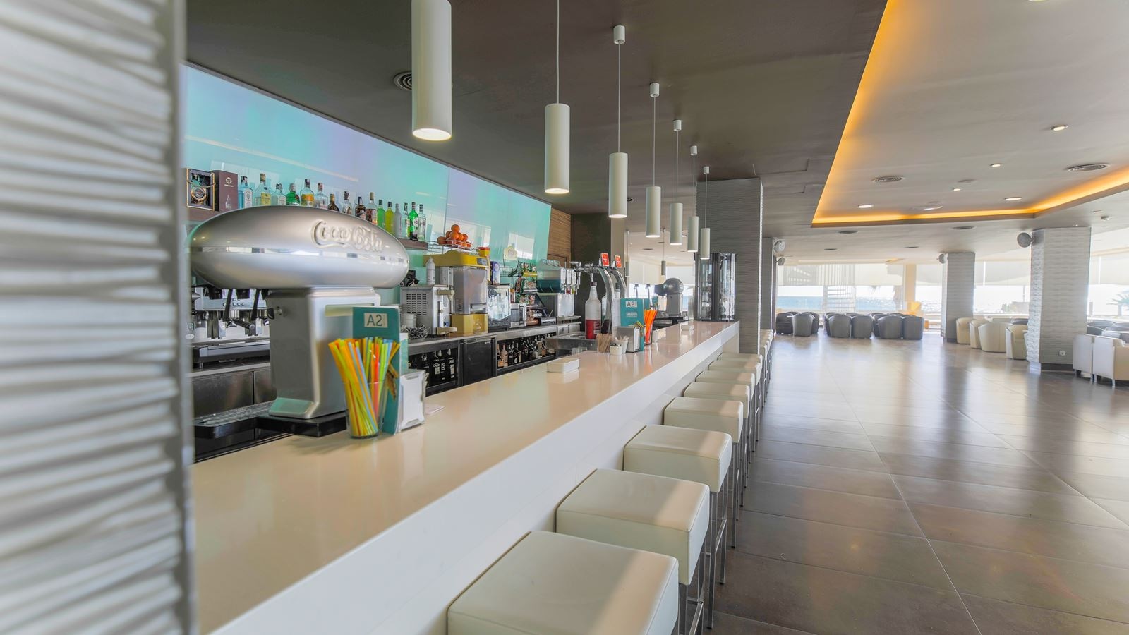 bars-augustus-cafeteria