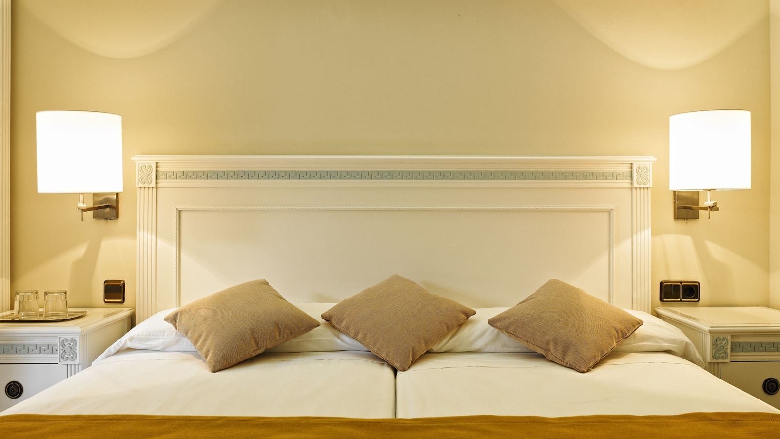 rooms-twin-room-with-balcony-or-terrace