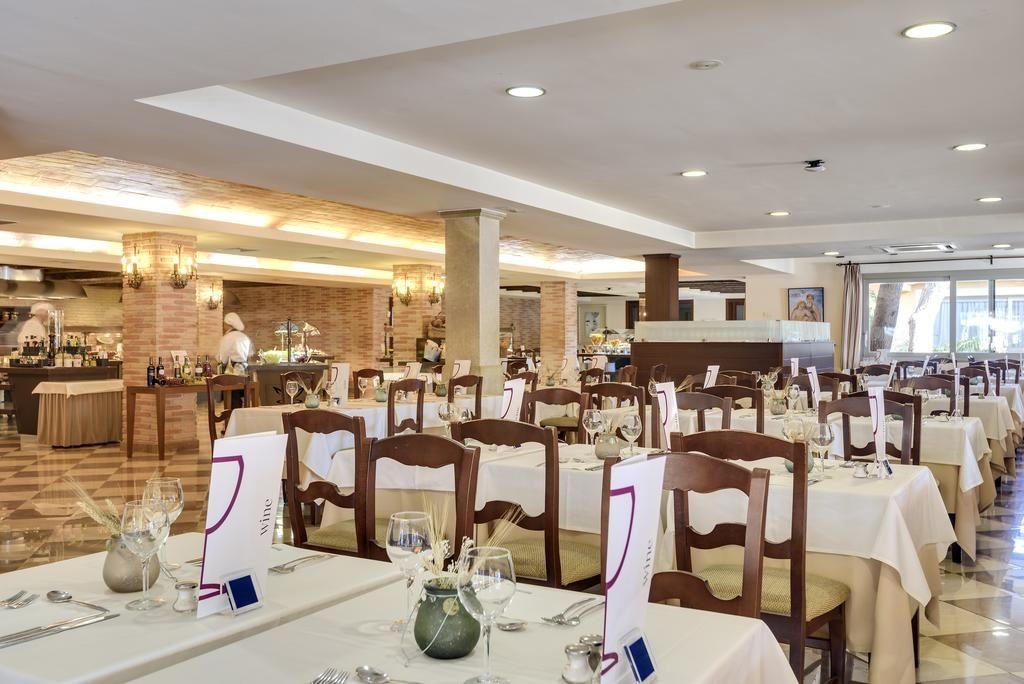 restaurants-restaurants