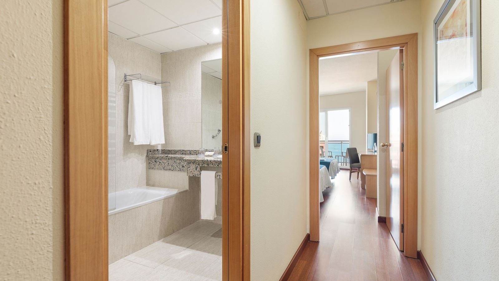 rooms-standard-room-balcony-or-terrace