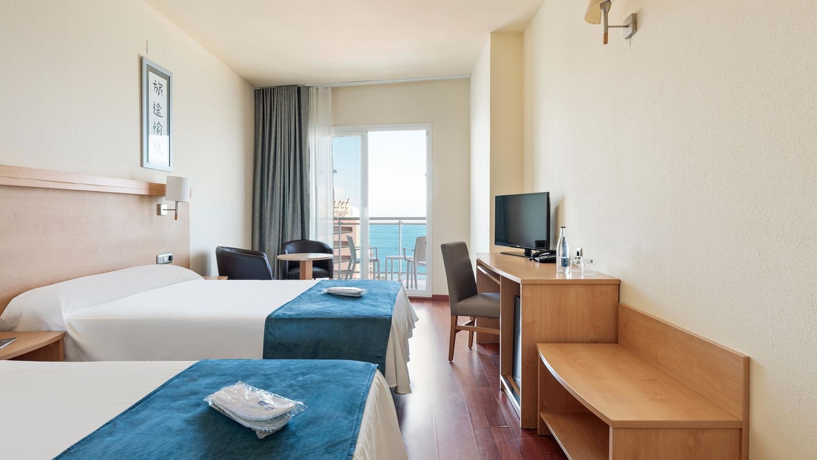 rooms-standard-room-balcony-or-terrace