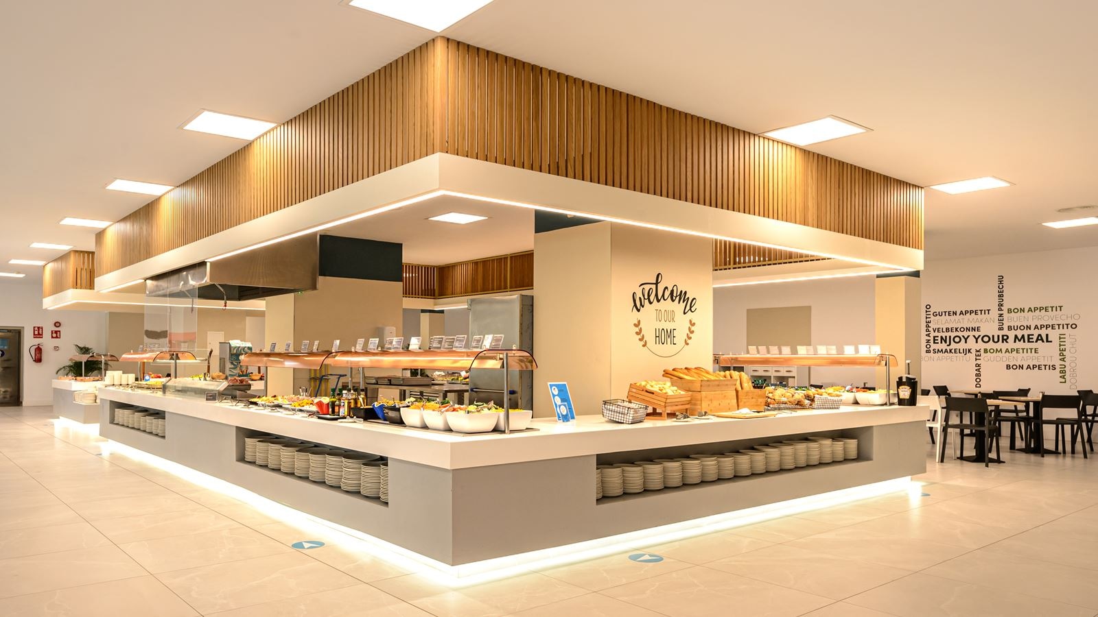 restaurants-breakfast-buffet